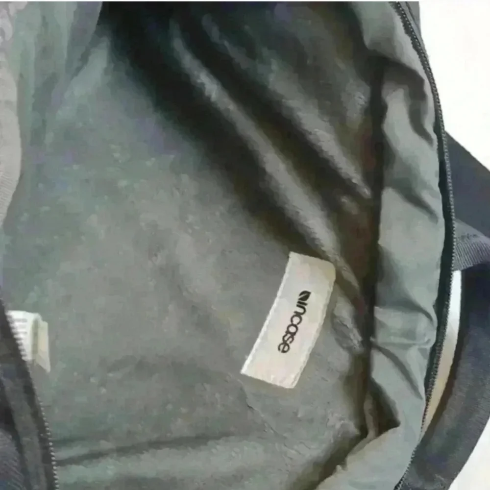 Incase Black Men's Bag
